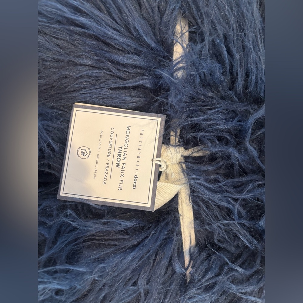Pottery Barn‎ Dorm Faux Mongolian Fur Throw - Picture 2 of 4